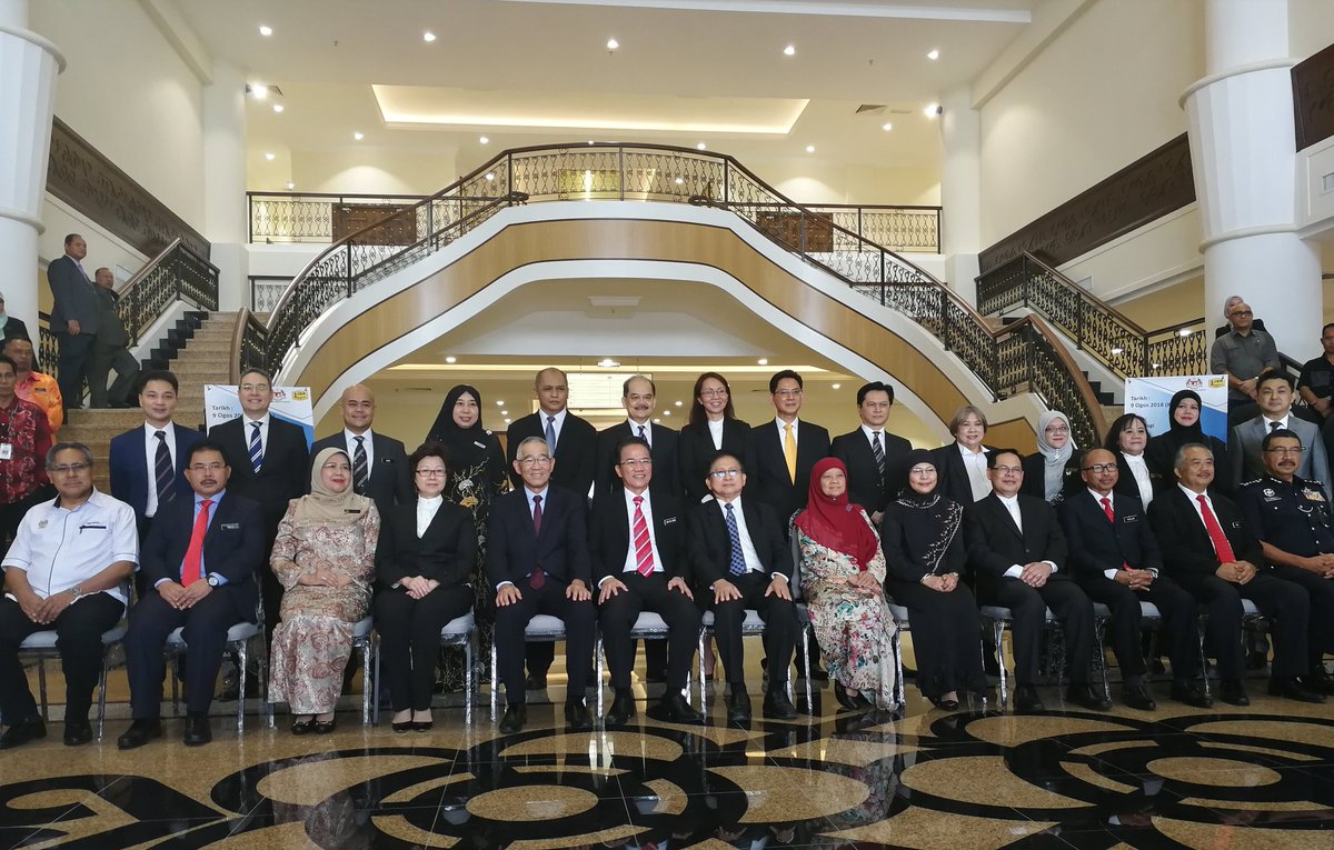 Nik Hafiz tweet media