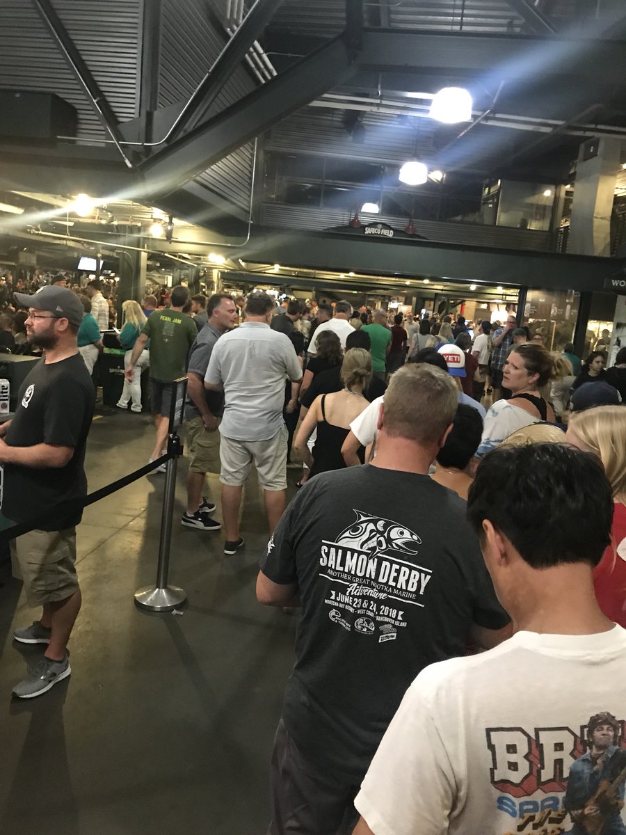 Image: https://pbs.twimg.com/media/DkIgCMxUUAUkY9e.jpg