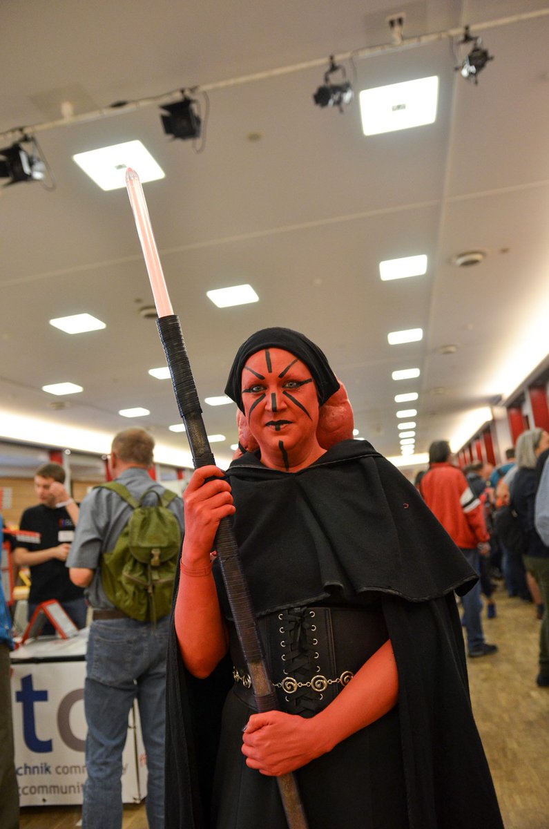 MakerFaireDACH's tweet photo. #Cosplayer, #Steampunker und #Star_Wars_Fans  aufgepasst! Wir suchen Euch als #WalkingAct für die @MakerFaireHann. Und wer nur "so" auf der Maker Faire Hannover am 15. oder 16.9. vorbei kommt, erhält in seinem besonderen Outfit freien Eintritt! (sy) 🧚‍♂️🧜‍♀️👯‍♂️ https://t.co/IP3AiNbjKK