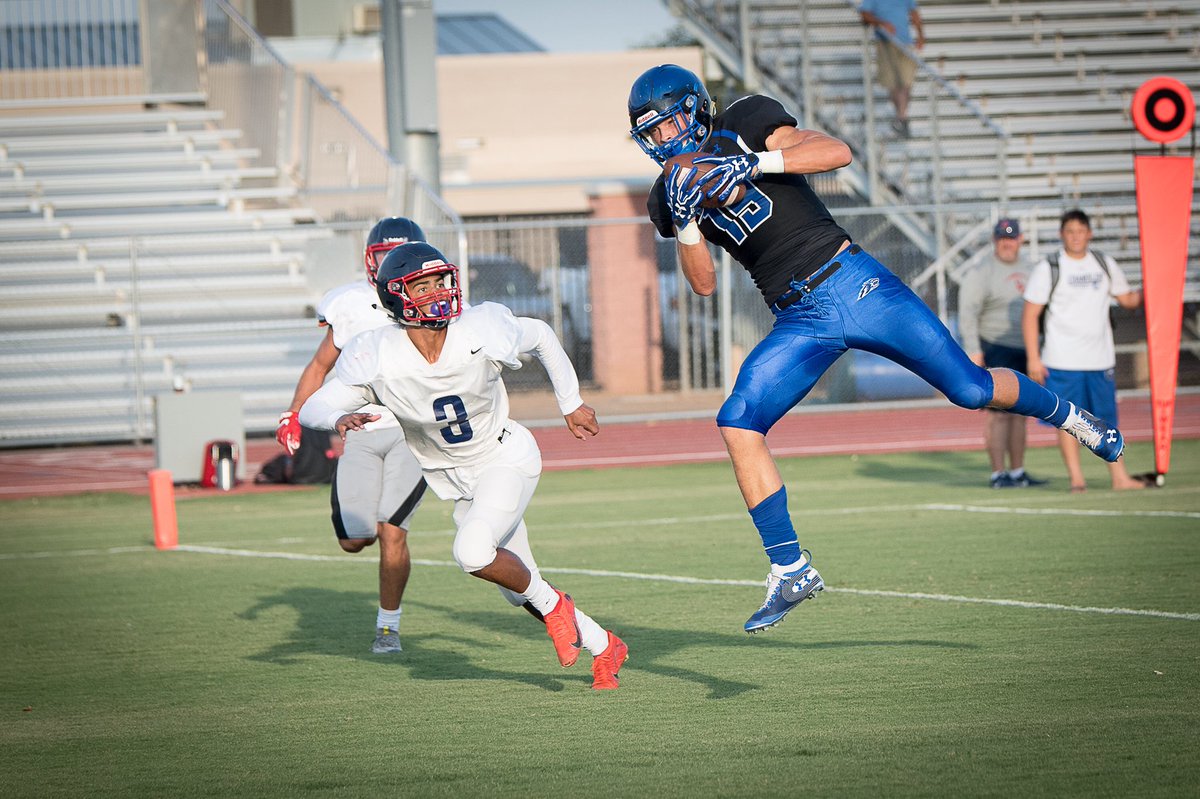 ShannonLiebroc1's tweet image. Congrats on a great scrimmage tonight B! Let the games begin! #wolvesfootball #chandlerfootball #futurelonghorn #makoa #ohana
