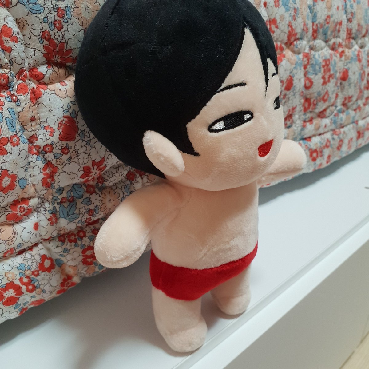 yesungiself's tweet photo. 홍합쫑 옷입히기 시작~~~~ https://t.co/t2EuYtrv5D