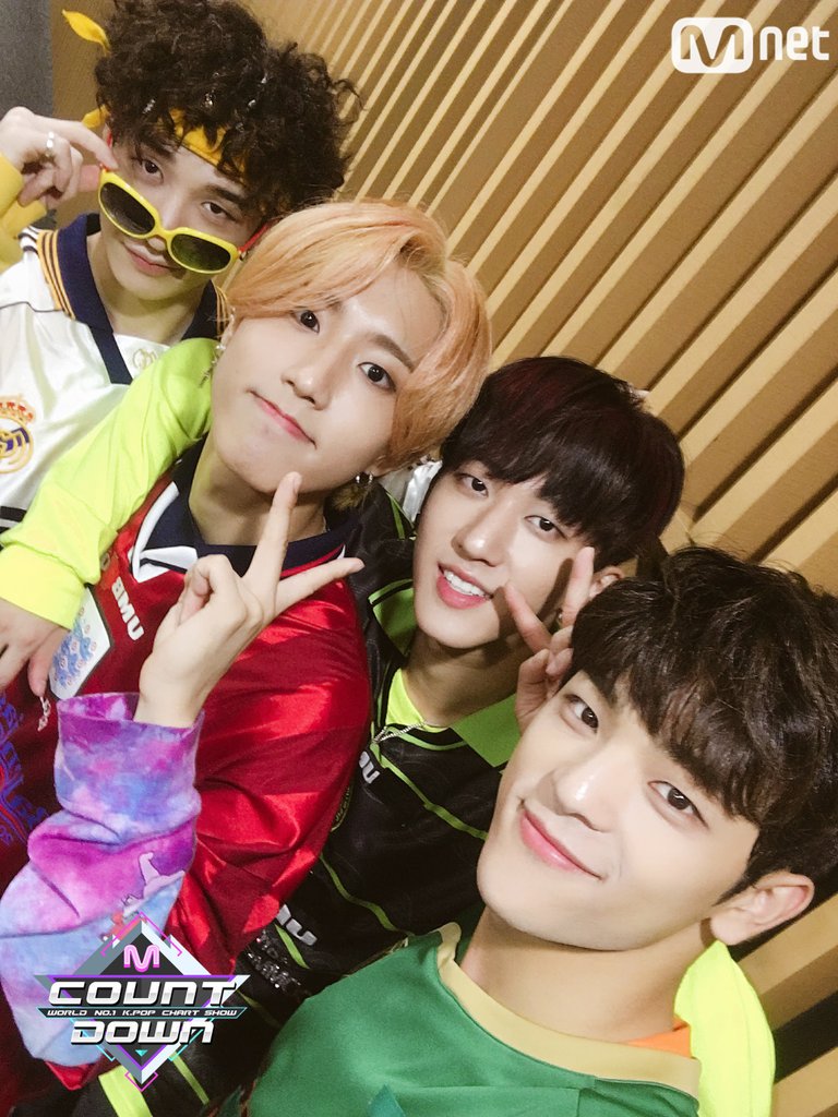 saitousoma's tweet photo. #MCountdown Special Stage!! It isn't the end. #InitialRelease stage which Global fans awaited is coming! #StrayKids #MyPace stage will be fully of fighting!!! If you don't come here, #스트레이키즈's members will in tears ㅠㅠ Be sure to come to #MCD at 6 o'clock! https://t.co/9fBnpA8tSL