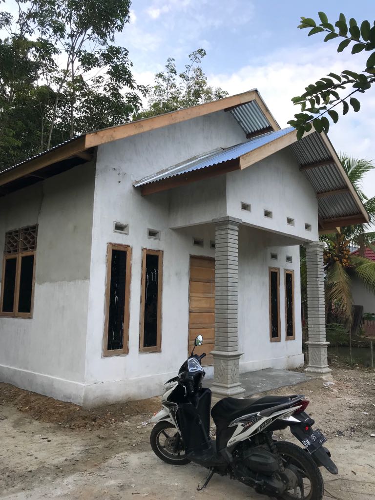 kwk_net's tweet photo. Begini hasil akhir program bantuan untuk warga miskin di desa Tanjung Rambutan,  Kecamatan Kampar,  Riau. https://t.co/uoDX5N5A8x