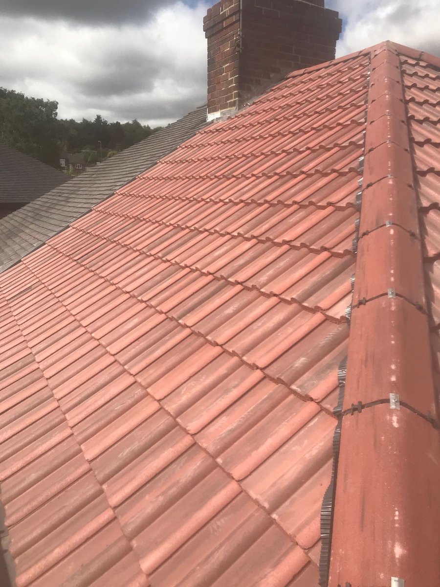 DonmacSolutions's tweet image. Before and after pics of a full roof replacement. Another satisfied customer who is extremely happy with the work carried out. #proudofourteam