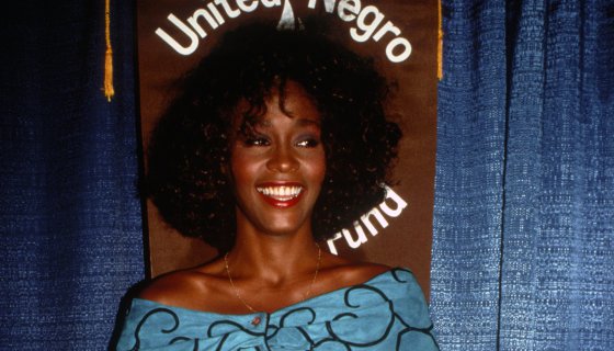 Happy Birthday: 13 Fabulous Throwback Photos Of Whitney Houston  