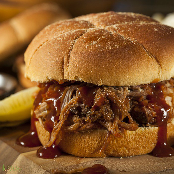 allourway's tweet image. Learn how to make pulled pork -- the juciest meat you&apos;ll ever taste with that delicious smokey taste. #pulled_pork, allourway.com/pulled-pork-te…
