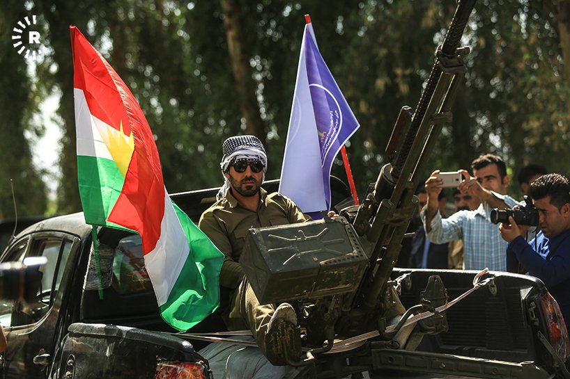 PeshmergaNews's tweet photo. Scenes from Kurdistan Socialist Party's #Peshmerga parade on Wednesday. The Socialist Party is headed by Hama Haji Mahmoud. His power base is the Sharazoor region and his headquarters are in Gulakhana village, Southern Kurdistan. https://t.co/lMTf9mliWz