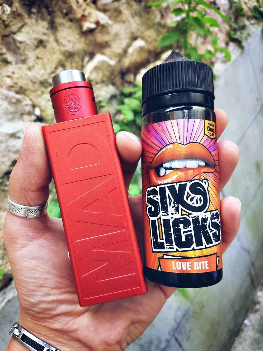Desiredesirecn's tweet photo. Have a bright day with bright red Madkit 🤪🤪🤪
📸@shilumz

#vape #vaping #vapedaily #vapefam #vapecommunity #desiredesign https://t.co/anosp1VxdU