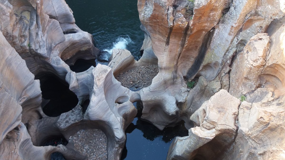 Sam25990195's tweet photo. #summittoursandsafaris #bourksluckpotholes #potholes #Mpumalanga #graskop #SouthAfrica #panorama #panoramicroute #travelblogger #travel #TravelChatSA https://t.co/FtrMljsvjC