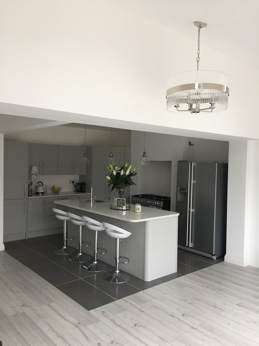 flexmain's tweet photo. If you are looking for a new #kitchen in #Hull &amp; surrounding areas then please call us on 01482 247505. We have some fantastic rates available. Supply, install and design all carried out by us here @flexmain https://t.co/3eeMvtrxzr