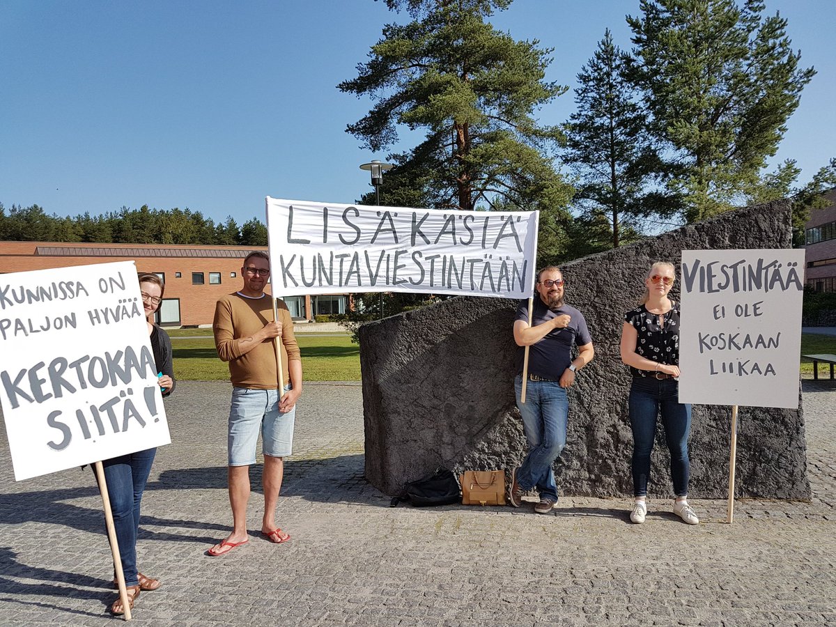 Mielenosoitus VAATII parempaa kuntaviestintää! Hyvä! 👍🙏 Kunnanjohtajat, viestinnän väki ja luottamusmiehet: herätys! #kuntajohtajapäivät  #viestintä #kunta