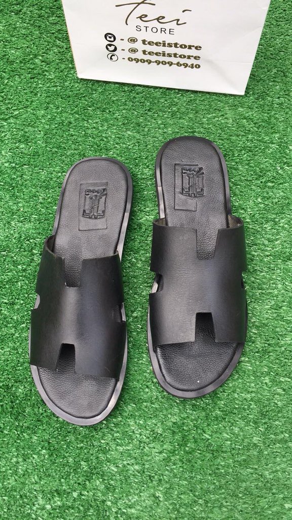 ms_teei's tweet photo. S L I D E Sπ€
The new Teei βgentlemanβ slides available in all sizes and colors.
Price 5000
To order pls dm or call 09099096940
#madeinnigeria #handmade #fashion
#slides #leather #leathershoes #leathershoesmen #teeistore https://t.co/PfsIU7wDjm