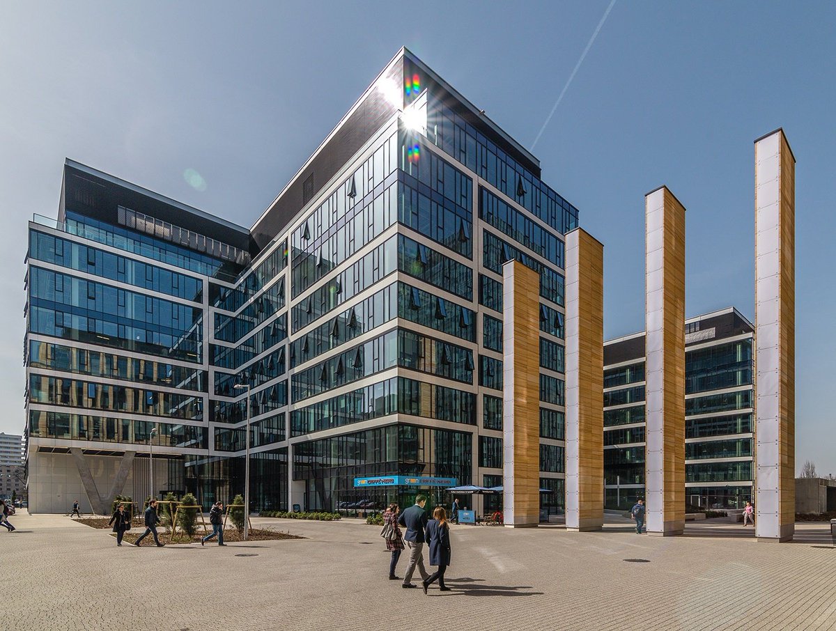 HBReavisPL's tweet photo. Za +200 milionów euro sprzedaliśmy dwa warszawskie biurowce #GdańskiBusinessCenter II! To najmłodsza część najlepiej skomunikowanego kampusu biurowego w stolicy, w którym pracuje 10 tysięcy ludzi. Więcej tutaj: https://t.co/XN6TKd6evQ https://t.co/H13luVX6OC