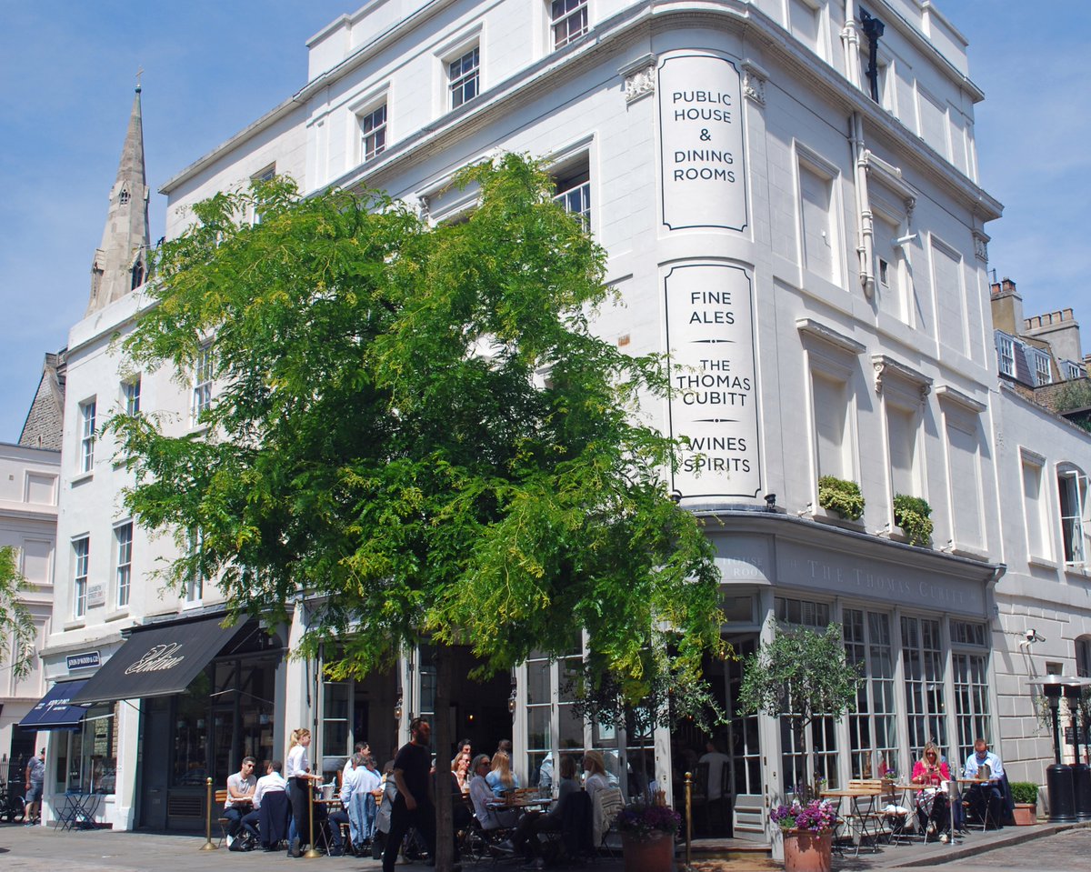 Best_Gapp's tweet photo. Belgravia places we ❤️ - The Thomas Cubitt in Elizabeth Street
.
.
.
#TheThomasCubitt #publichouse #pub #Londonpub #ElizabethStreet #Belgravia #belgraviapub  #London #masterbuilder #localfavourite #bestpub #ThomasCubitt #placeswelove #LoveLondon https://t.co/sw2OGUZMxw