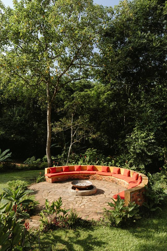 Uganda_Lodges's tweet photo. Location: Fireplace - #PrimateLodgeKibale, #KibaleForest
The kind of fire place that gets you seated even without the fire 😂
#ViewsForDays #ForestActivities #Birding #Chimpanzees #PrimatesSafari #Trekking #Tracking #Adventure #Luxury #Uganda #Africa https://t.co/xPxaaA4JLW