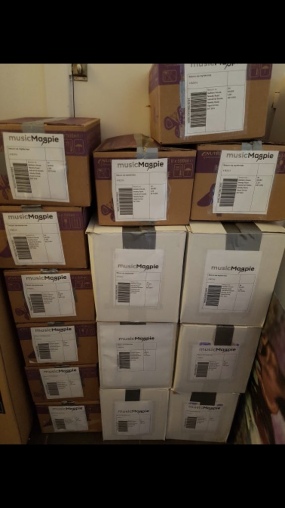 UntangledTingle's tweet photo. So proud of my client! What just one #decluttering session can achieve, with so many positive after effects to keep going! Here’s what one client sent me today! #declutter #cluttertocalm @musicMagpie https://t.co/uuUV9S5qlh
@Sheffieldis https://t.co/rfeA5b06Kg