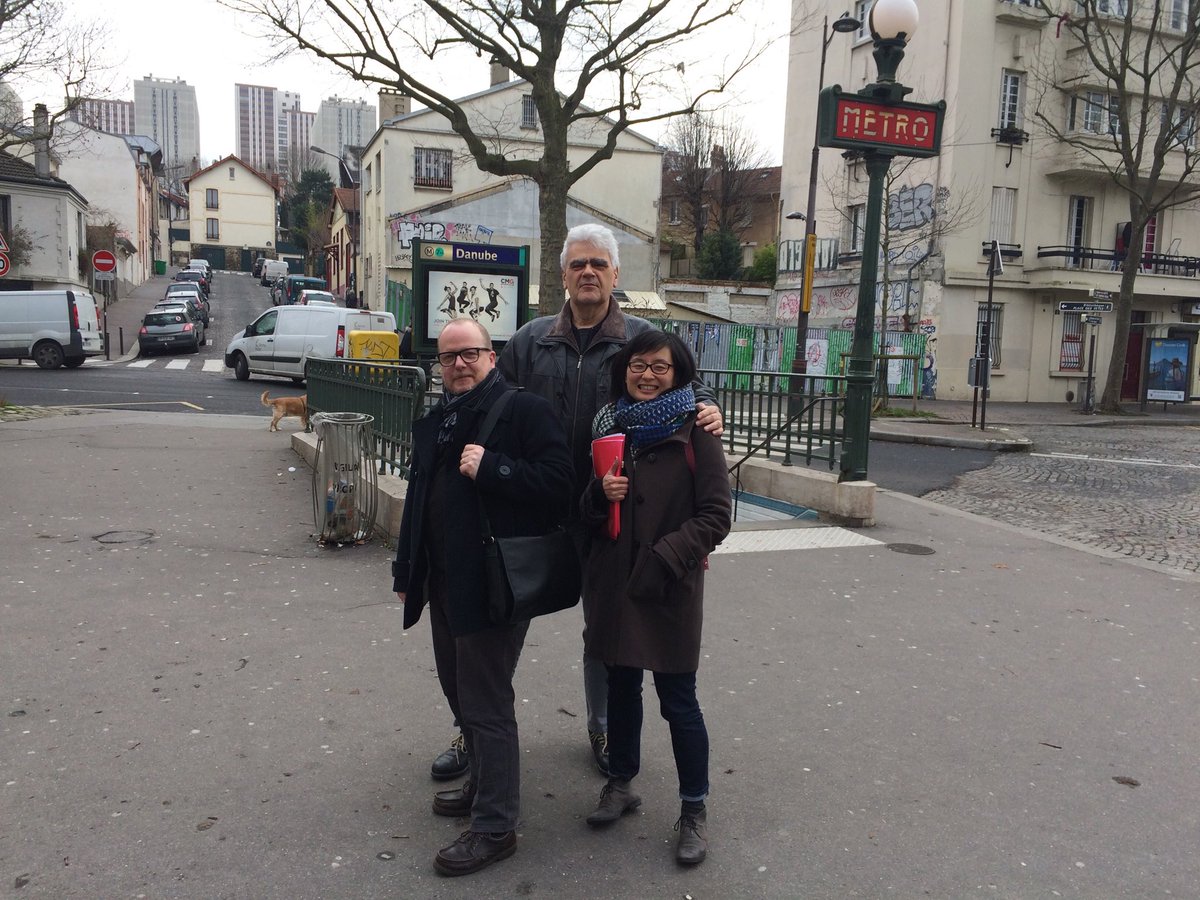 YvesSchlirf's tweet photo. Une bien belle équipe :
Aubin Frechon , jean-Luc Fromental et l’éditrice @ryun_reuchamps ...!
Pour Blake et Mortimer of course ...
@EditionsDargaud #BD
#Bkake et Mortimer #Fromental
#Aubin Frechon https://t.co/GNXGq7Rv42