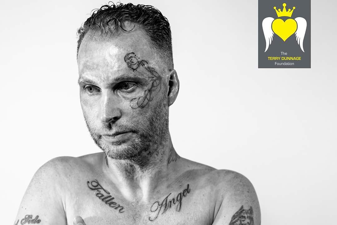 terry_dunnage's tweet photo. Some enjoy a fall others reach out a hand
@RiyatMedia photography design
#bodyconfidence #inyourskin #mentalhealth #faceyourself #selflove #scarstoyourbeautiful #challengethenorm https://t.co/sUOO8TYWo0