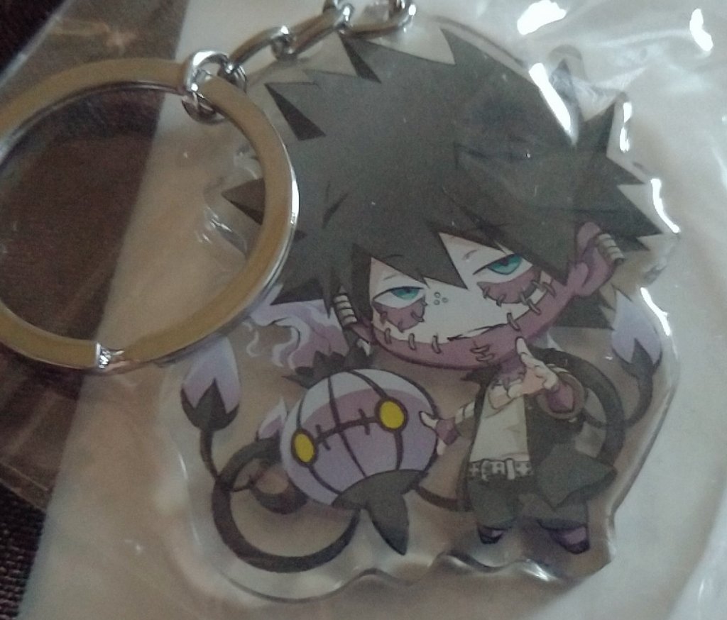 curetato's tweet image. My Boy from @DrawVeryLittle just arrived. I didn't realize there's a Shinsou charm as well. [Next time 🙃]