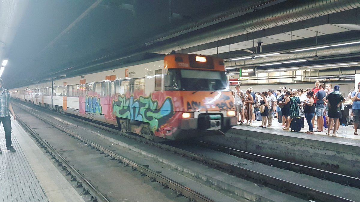 GraffToursBCN's tweet photo. #trainspotting

#grafftoursbcn #graffiti and #streetart in #Barcelona https://t.co/AbBco6fsbU