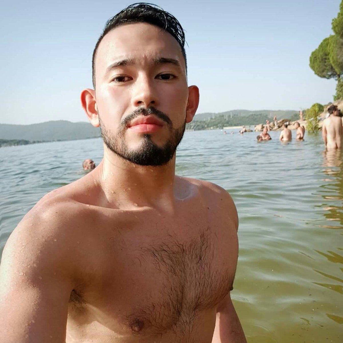 HenaoAndres's tweet photo. #NuevaFotoDePerfil https://t.co/EFfm4Gq6iP