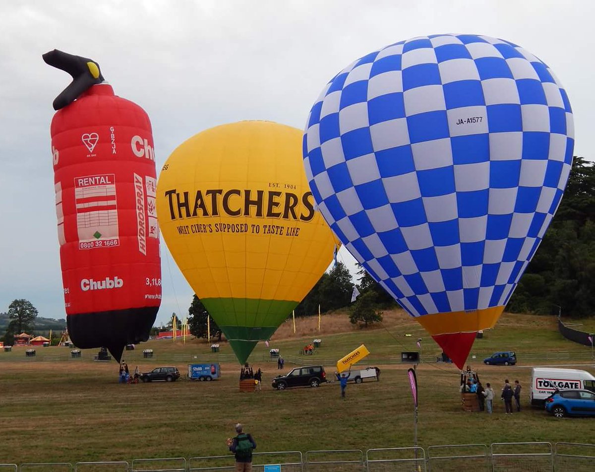 BallooningP's tweet photo. Today is the 40th @bristolballoon fiesta 2018 #HistoricFiesta https://t.co/r91Yfaxlcl