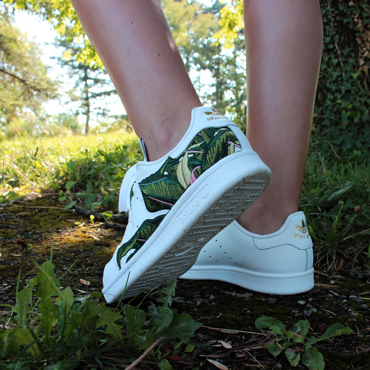Spartoo_Gr's tweet photo. 🌿 Stan Smith με μοτίβα εμπνευσμένα από τη ζούγκλα; Λέμε ναι! #adidasoriginals
 Για να τα δείτε ➤https://t.co/L2iVe28sad https://t.co/QMkp2NhgjW