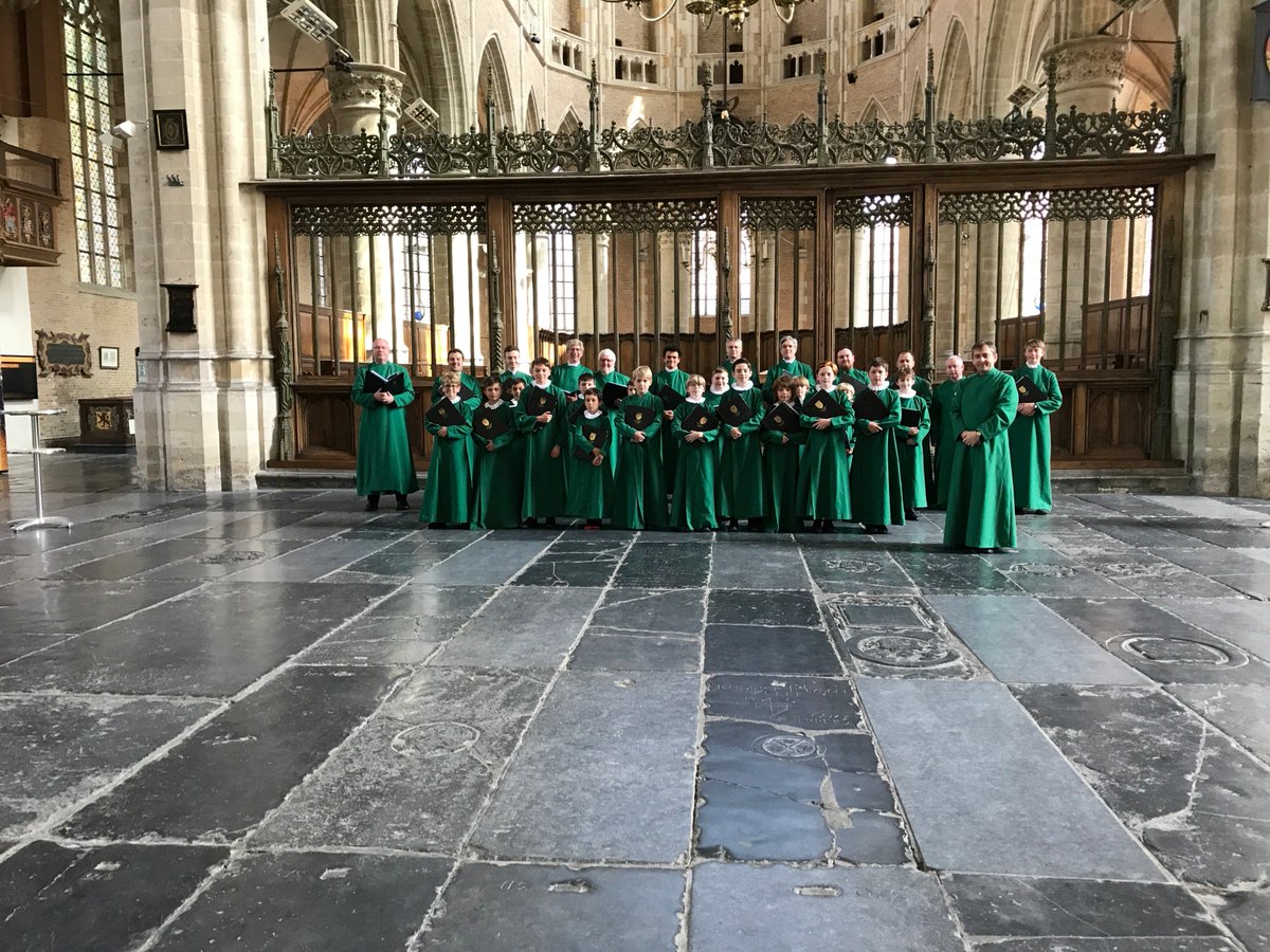 bathabbey's tweet photo. Do you love singing? Ever thought of joining the Abbey Choirs? We have choral scholarships available for Alto, Counter-tenor, Tenor and Bass singers: https://t.co/g3AAicgPyj https://t.co/veC6B8O2tx