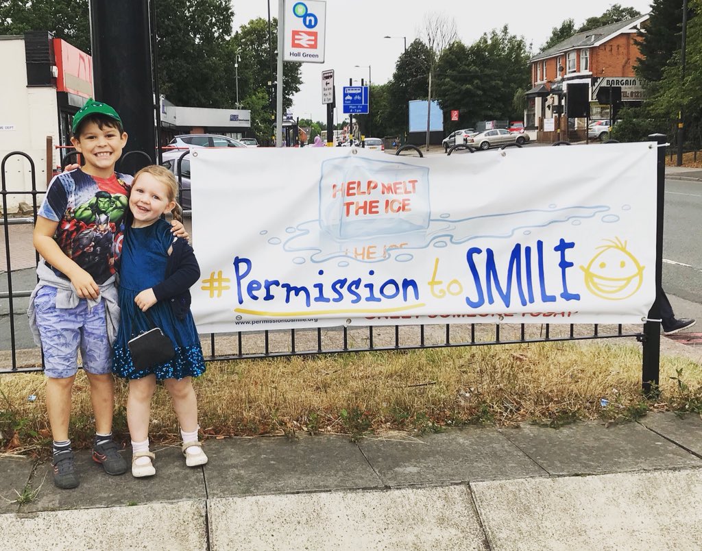 laurajerram's tweet image. Who will you smile at today? #permissiontosmile #melttheice

@PermissionSmile