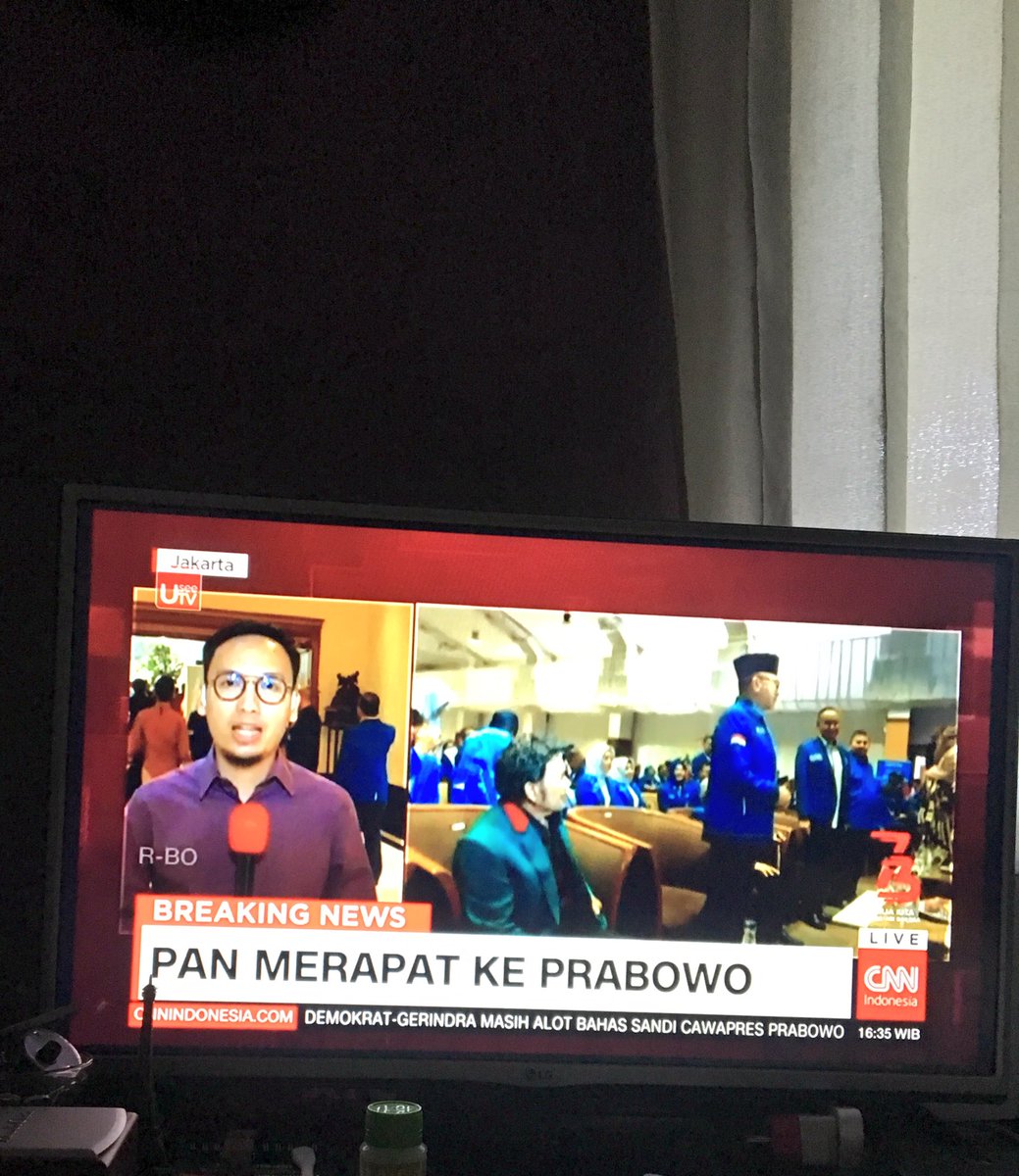 Rheyza_m's tweet photo. Nonton aja #DukungCerdasnya #CawapresBersih #UntukIndonesia #BreakingNews https://t.co/qQNPy9bkgJ