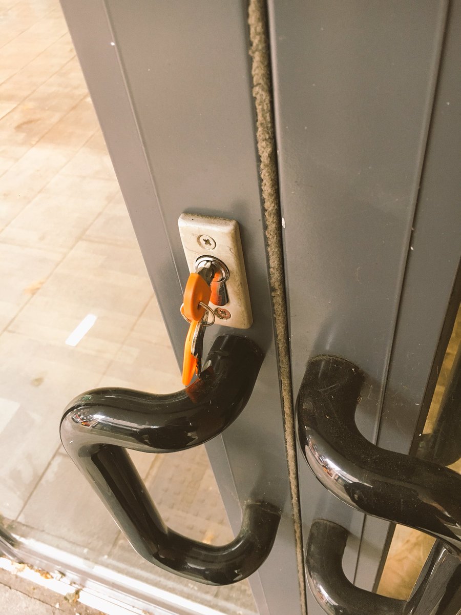 One very final coffee as we hand the keys back to Mettricks Old Town. With celebrations marking Mettricks’ 5th birthday next week it’s worth remembering what we made of our little corner of the Old Town, if only for a short time. #Home #BetterCoffee #SouthamptonProud