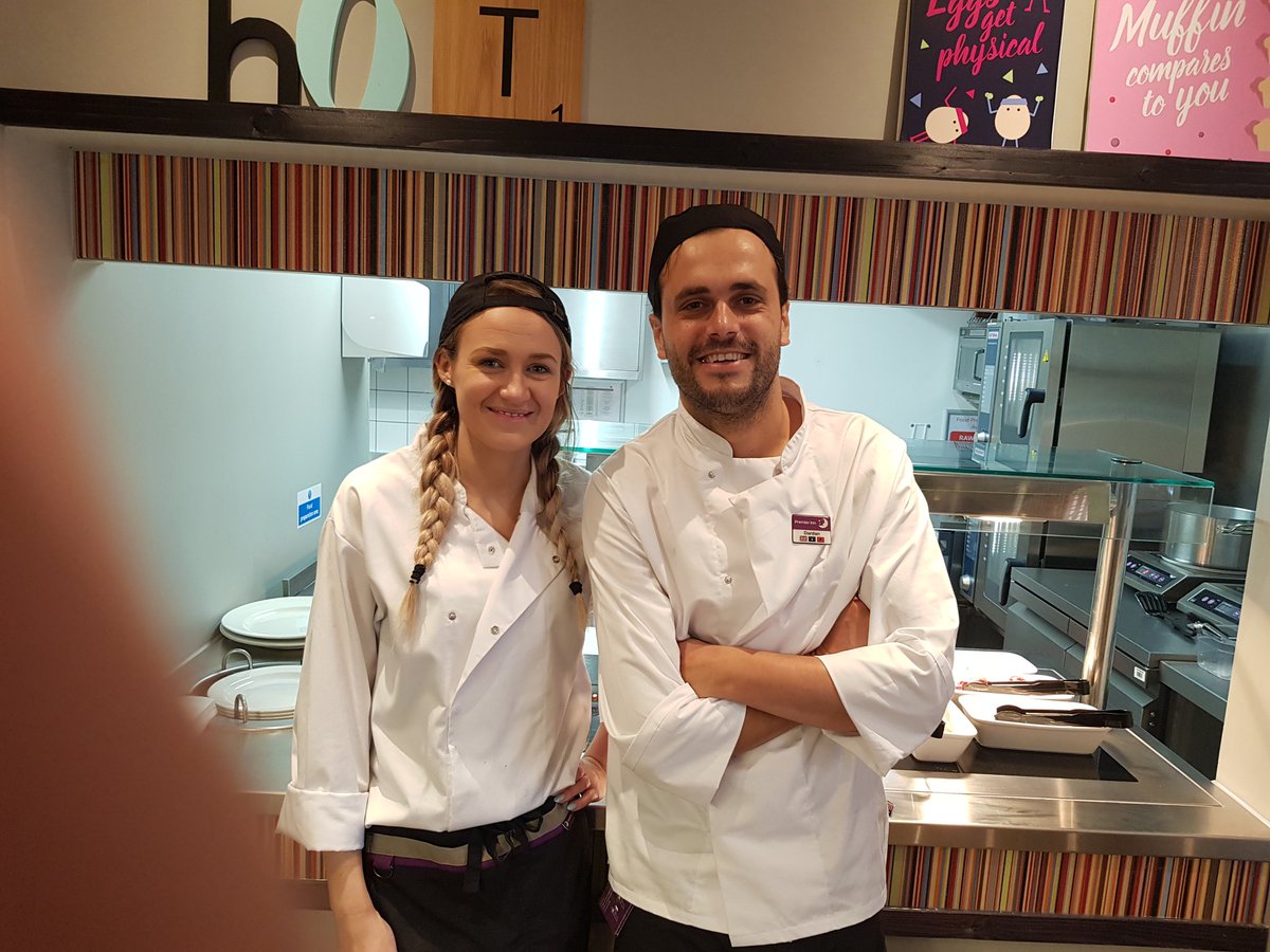 Breakfast at @PI_Gosport #madeinhampshire #SummerOfService #operationexcellence #backtofloor <a href="/RikkiQuinlan/">RQPI</a> <a href="/RakeshMistry87/">Rakesh Mistry</a> <a href="/SDEBDD/">simon ewins</a> 🍳☕🥐