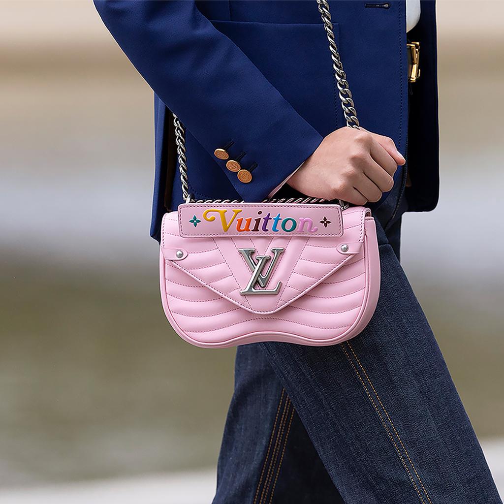 Louis Vuitton on X: Pretty in pink. Discover The #LouisVuitton New Wave  handbag collection now in stores and online at    / X