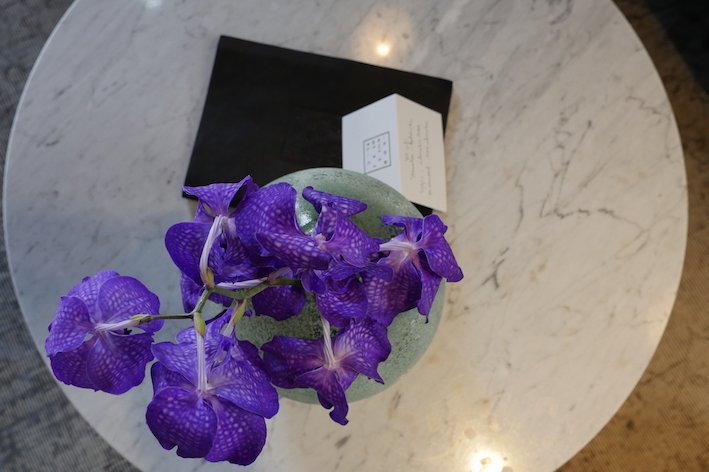 Unique interior design and fresh flowers combine to create the ultimate holiday oasis. #hoteladriatic