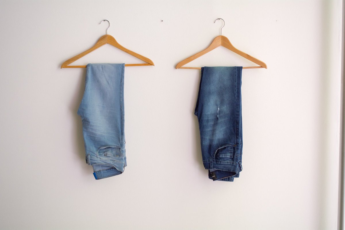coretium_web's tweet photo. #ThursdayThoughts Getting dressed or getting stressed? https://t.co/Uie0kT8OMN Have a gander on our views of dress sense in the work place. #Business #Marketing 👔👕👞👠👢👣 https://t.co/qtn4m2YJSX
