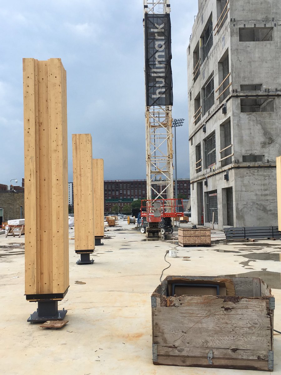 MichelleXuereb's tweet photo. Column installation has begun... https://t.co/BvJuvqqAzZ