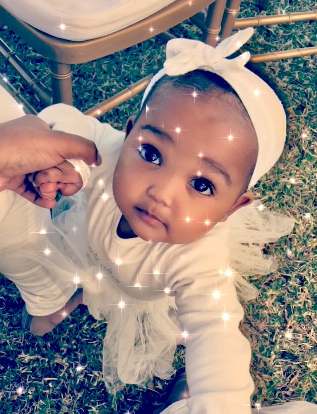 leecyles's tweet photo. Happy First Birthday to our little girl 🎈

Mommy and Daddy are so in love with you❤️ https://t.co/MaTwsKXKlL