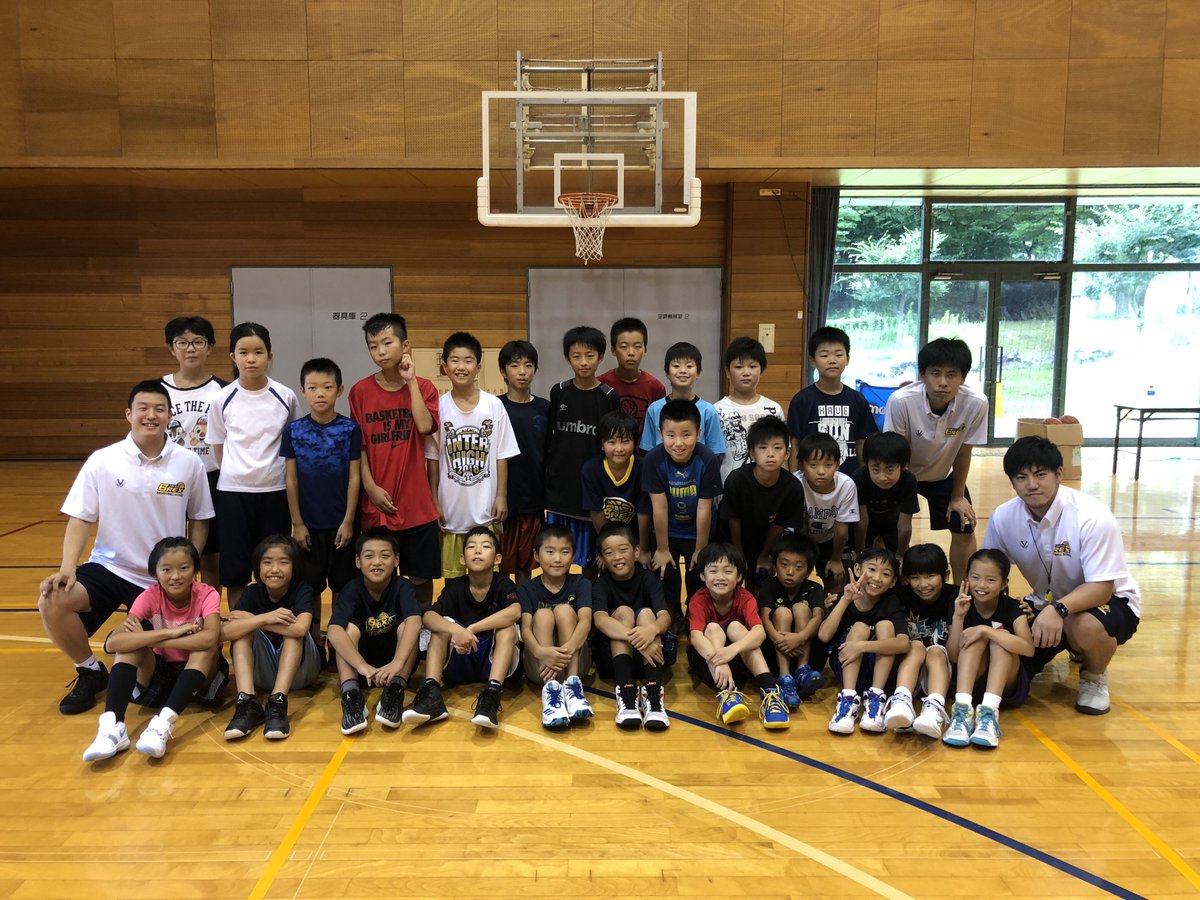 宇都宮ブレックス Utsunomiya Brex A Twitter Tkcいちごアリーナにて開催された夏休みkids Juniorスポーツ 教室の中のバスケットボール教室の特別講師をスクールコーチが担当いたしました 全5回に渡り 小学校低学年と高学年に分かれて指導を行いました ご参加