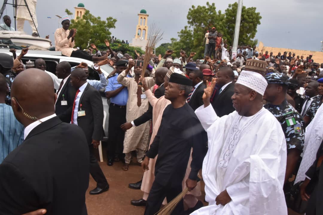TheGuildng's tweet photo. Acting President @ProfOsinbajo Kano State Governor, @GovUmarGanduje and others during the All Progressive Congress (APC) rally in Daura, Katsina on Thursday.
#GuildDiscuss https://t.co/f9x6RYtqf6