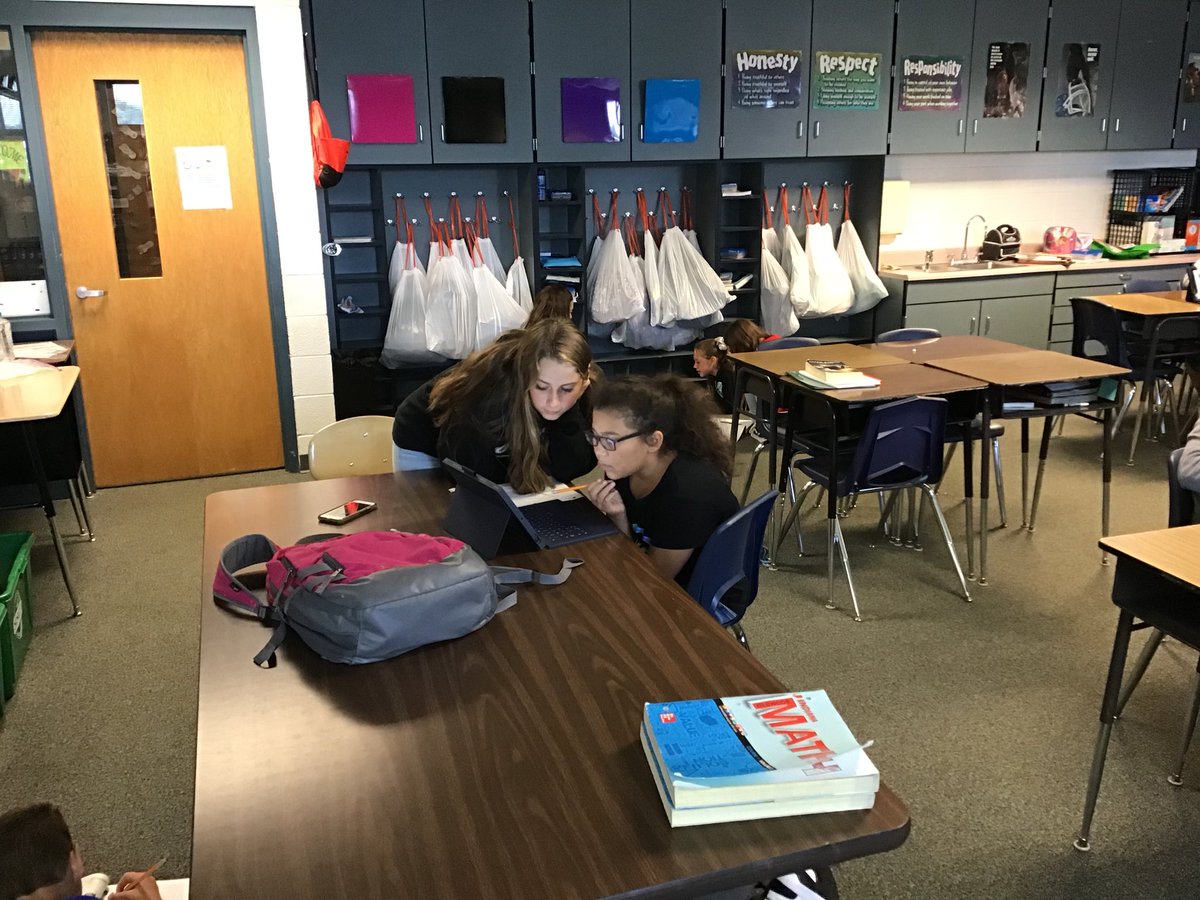 MrConoverJCD's tweet photo. Also a special thanks to Ms. Shelby for helping out!
#jcde
#jcdsixthgrade https://t.co/HKkUAD7F0K