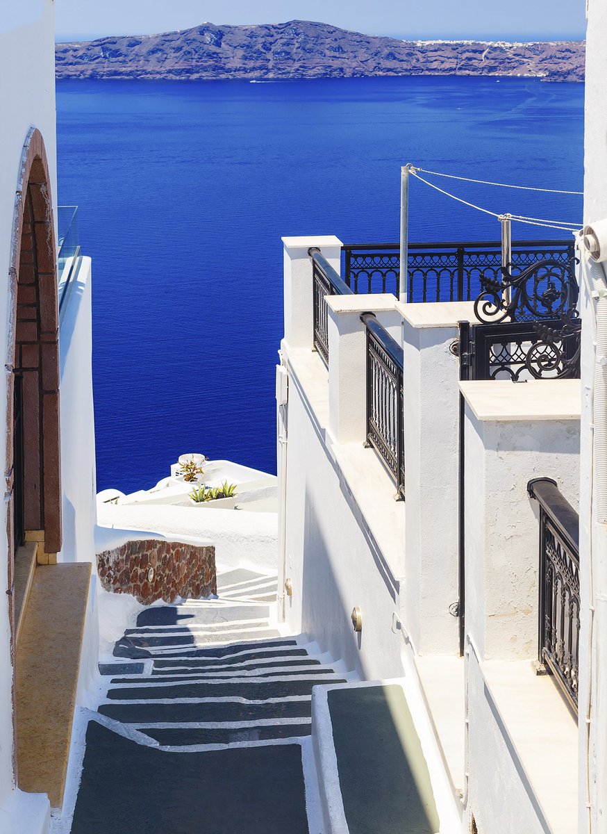 HMRCgovuk's tweet image. If you own a holiday home overseas that you rent out, you should check that you are paying the correct UK tax on this property by 30 September otherwise you may face the tougher penalties that are coming into force. #offshoreassets

gov.uk/guidance/requi…