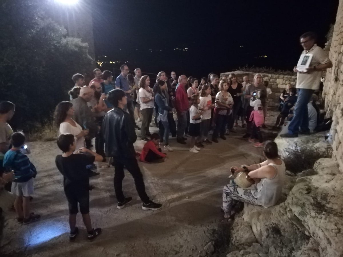 MuseuConcaDella's tweet photo. Ahir a la nit vàrem celebrar el #Sopar al Castell de #Llordà, una iniciativa gastronòmica organitzada pel #Museu que convidava al públic a descobrir i gaudir del #Castell amb tots els sentits! 🎉
#Pallars #estiu #patrimoni https://t.co/yxNGxZa3t3