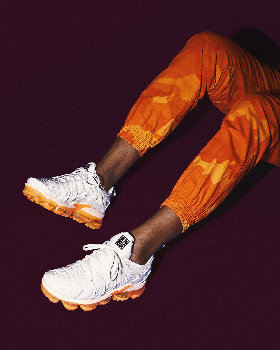 vapormax plus phantom