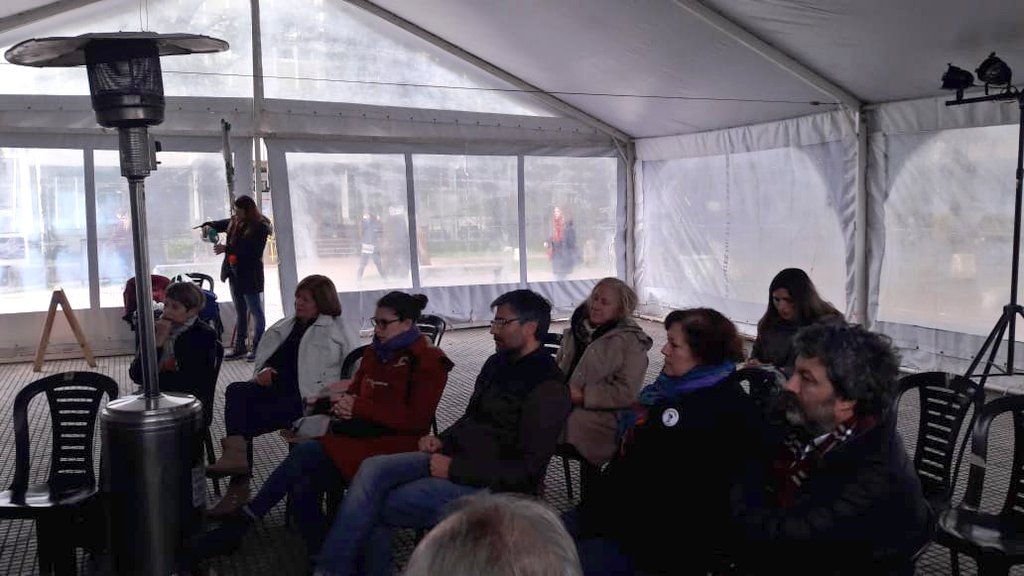 JoseLuisZerillo's tweet image. Seguimos con actividades en la carpa armada en el complejo universitario en defensa de la Universidad Pública y por la apertura de la paritaria salarial.
#Adum
#UNIVERSIDAD