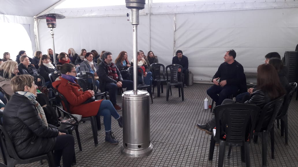 JoseLuisZerillo's tweet image. Seguimos con actividades en la carpa armada en el complejo universitario en defensa de la Universidad Pública y por la apertura de la paritaria salarial.
#Adum
#UNIVERSIDAD