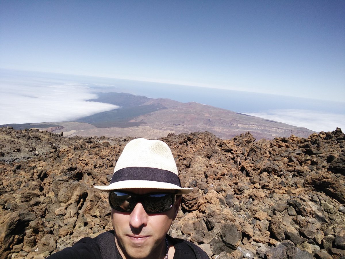 Gildas_33's tweet photo. #withariane #elteide #vulcano #Canarias https://t.co/5Z6IMV3ofX