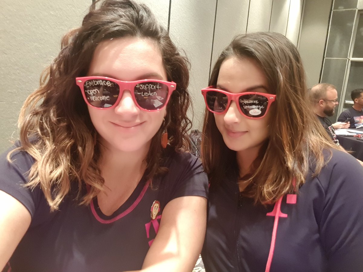 ItsArleen's tweet photo. Selfie time, but first let's put on our Inclusion sunglasses... #AreYouWithUs #NFLSupport #OneTeam @MsTam_I_Am7 https://t.co/jNqVDiKmTy