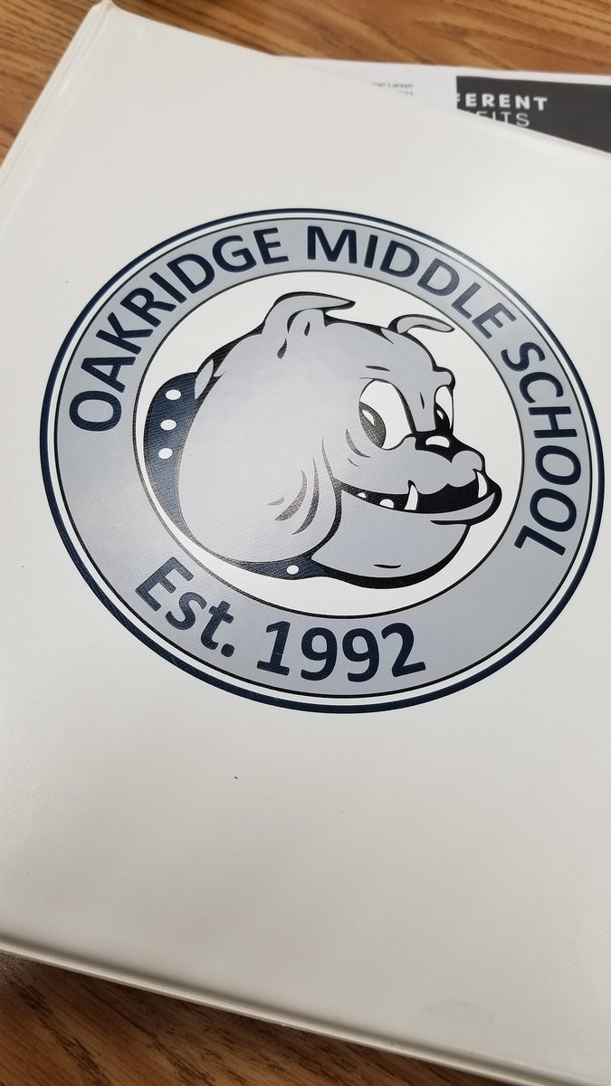 Mrs_jYunker's tweet image. Getting ready to tackle some data! #databinder #backtoschool @oms_bulldogs #mulan