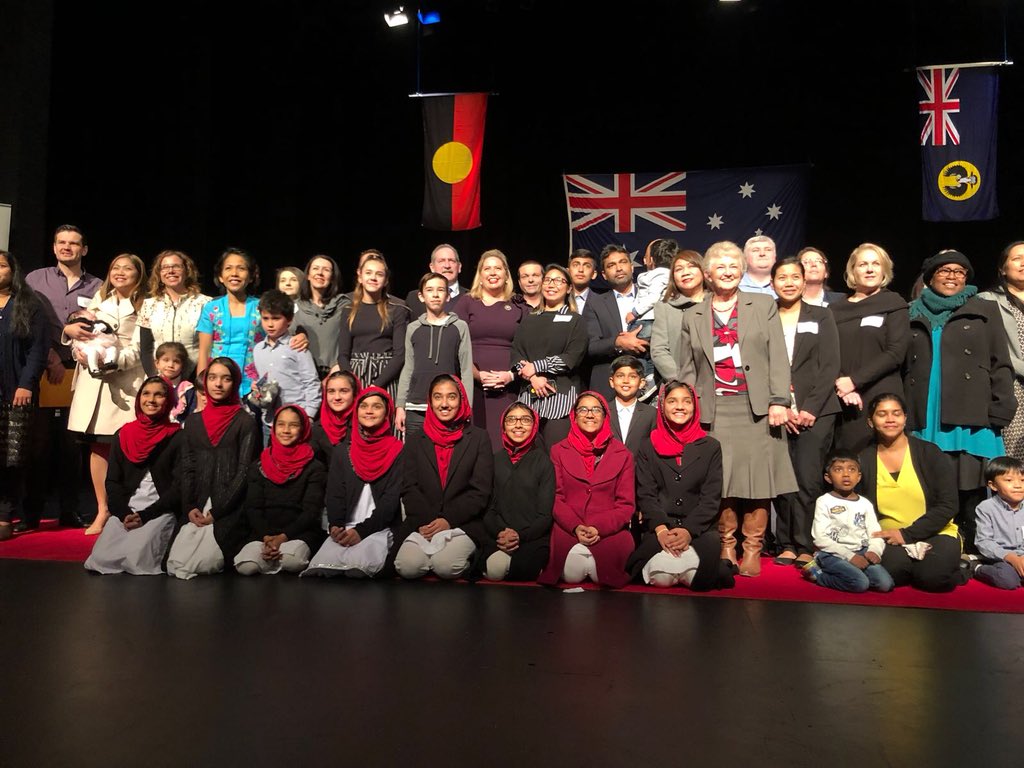 lajnaau's tweet photo. Young Nasirat of Adelaide South were honored to be invited by @MayorRosenberg to present a Welcome Speech and National Anthem at the citizenship ceremony held by the City of Onkaparinga. @AmandaRishworth and @KatrineHildyard were also there to welcome new citizens. https://t.co/MzFyDqWI0F