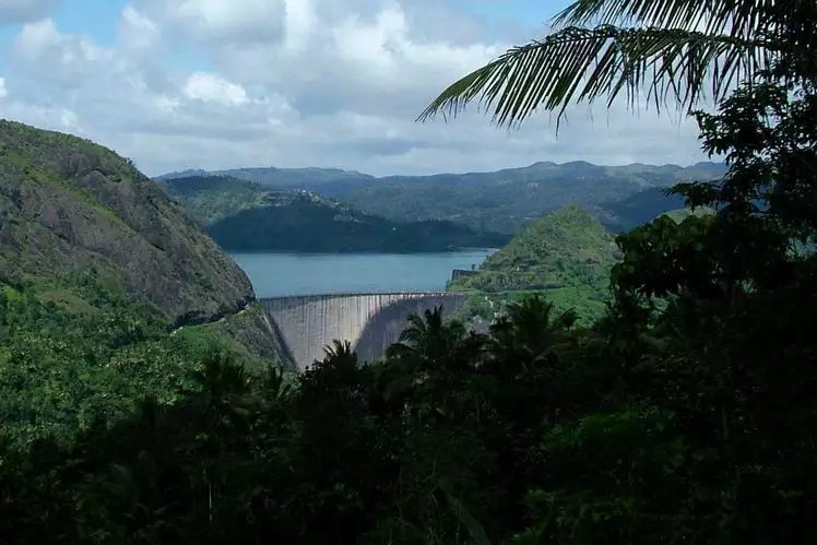 केरल में भारी बारिश से कई बांधों में बढ़ा जल स्तर, ऑरेंज अलर्ट जारी